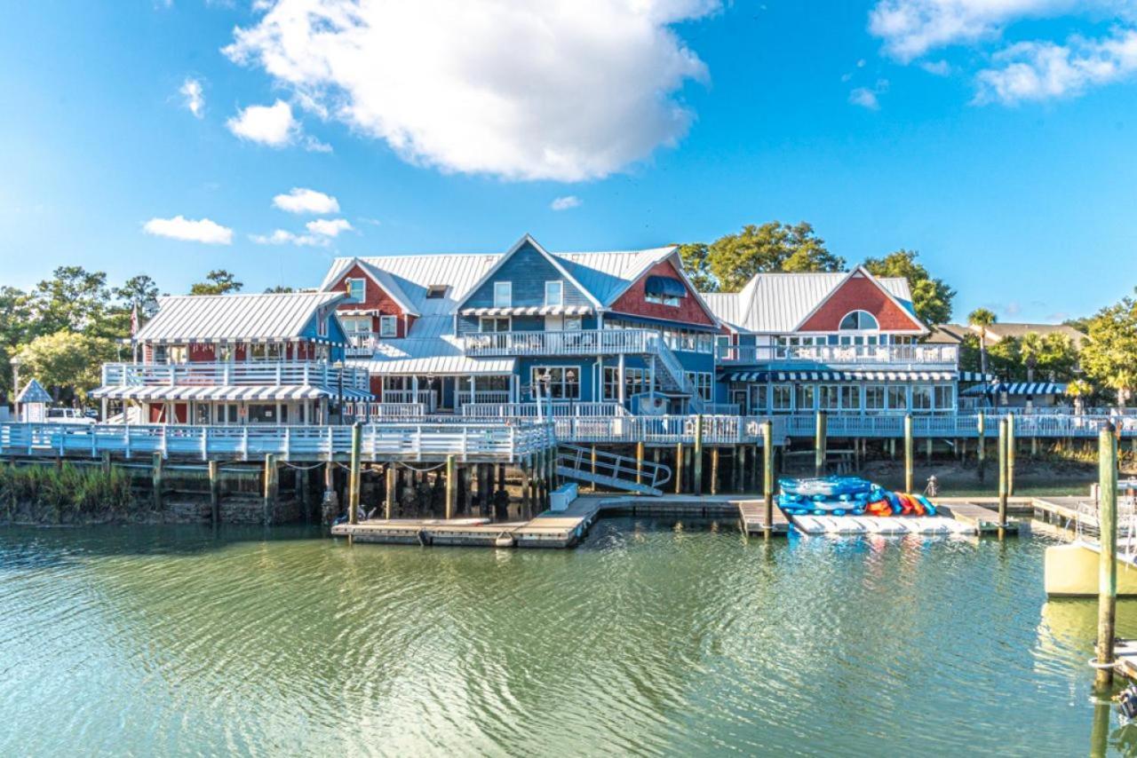 1686 Bluff Villas Renovated Sleeps 8 Walk To Salty Dog Sea Pines ヒルトンヘッドアイランド エクステリア 写真