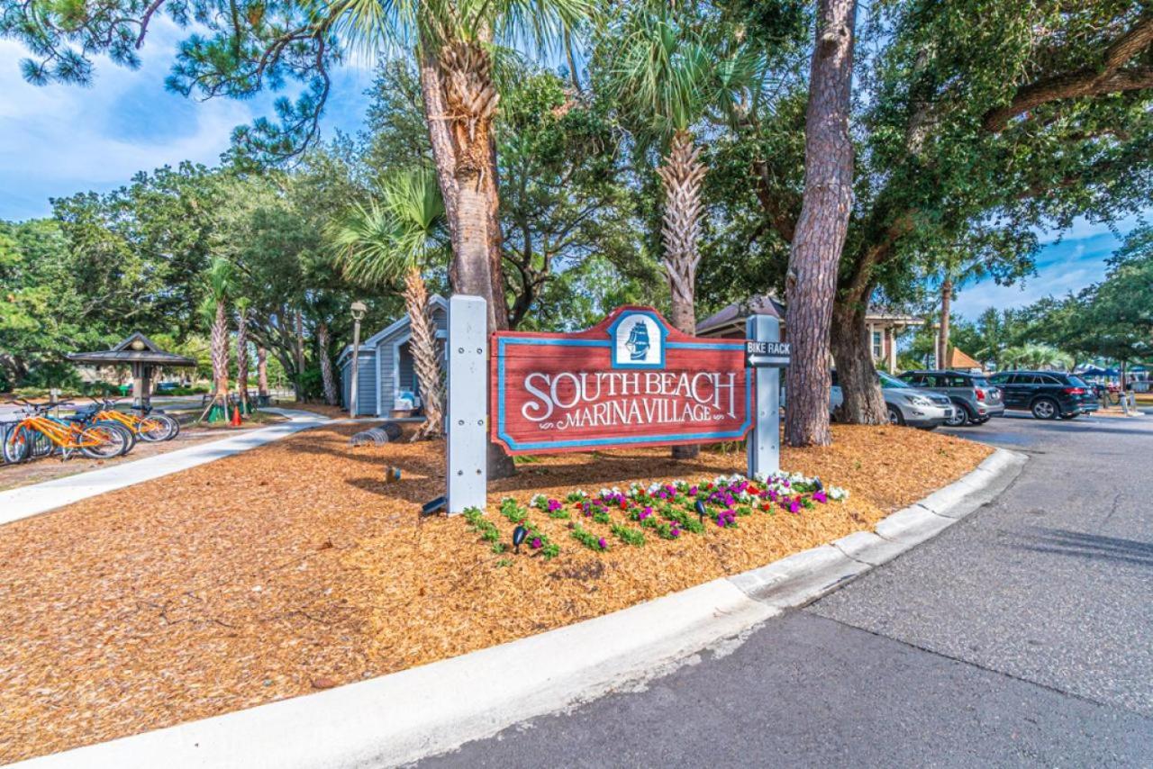 1686 Bluff Villas Renovated Sleeps 8 Walk To Salty Dog Sea Pines ヒルトンヘッドアイランド エクステリア 写真