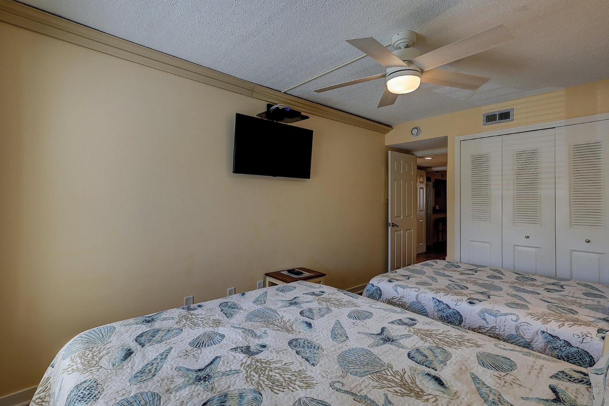 1686 Bluff Villas Renovated Sleeps 8 Walk To Salty Dog Sea Pines ヒルトンヘッドアイランド エクステリア 写真