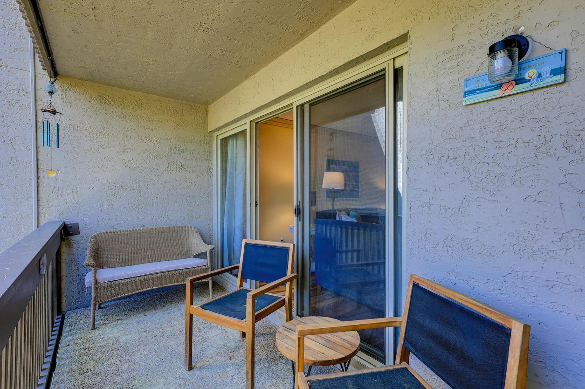 1686 Bluff Villas Renovated Sleeps 8 Walk To Salty Dog Sea Pines ヒルトンヘッドアイランド エクステリア 写真