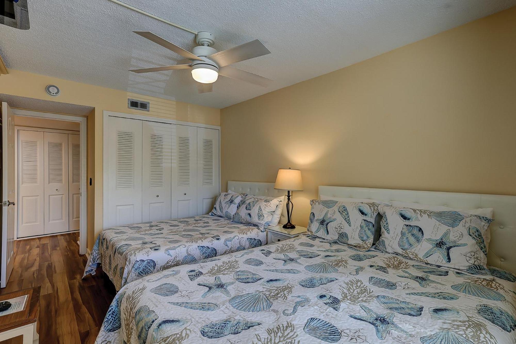 1686 Bluff Villas Renovated Sleeps 8 Walk To Salty Dog Sea Pines ヒルトンヘッドアイランド エクステリア 写真