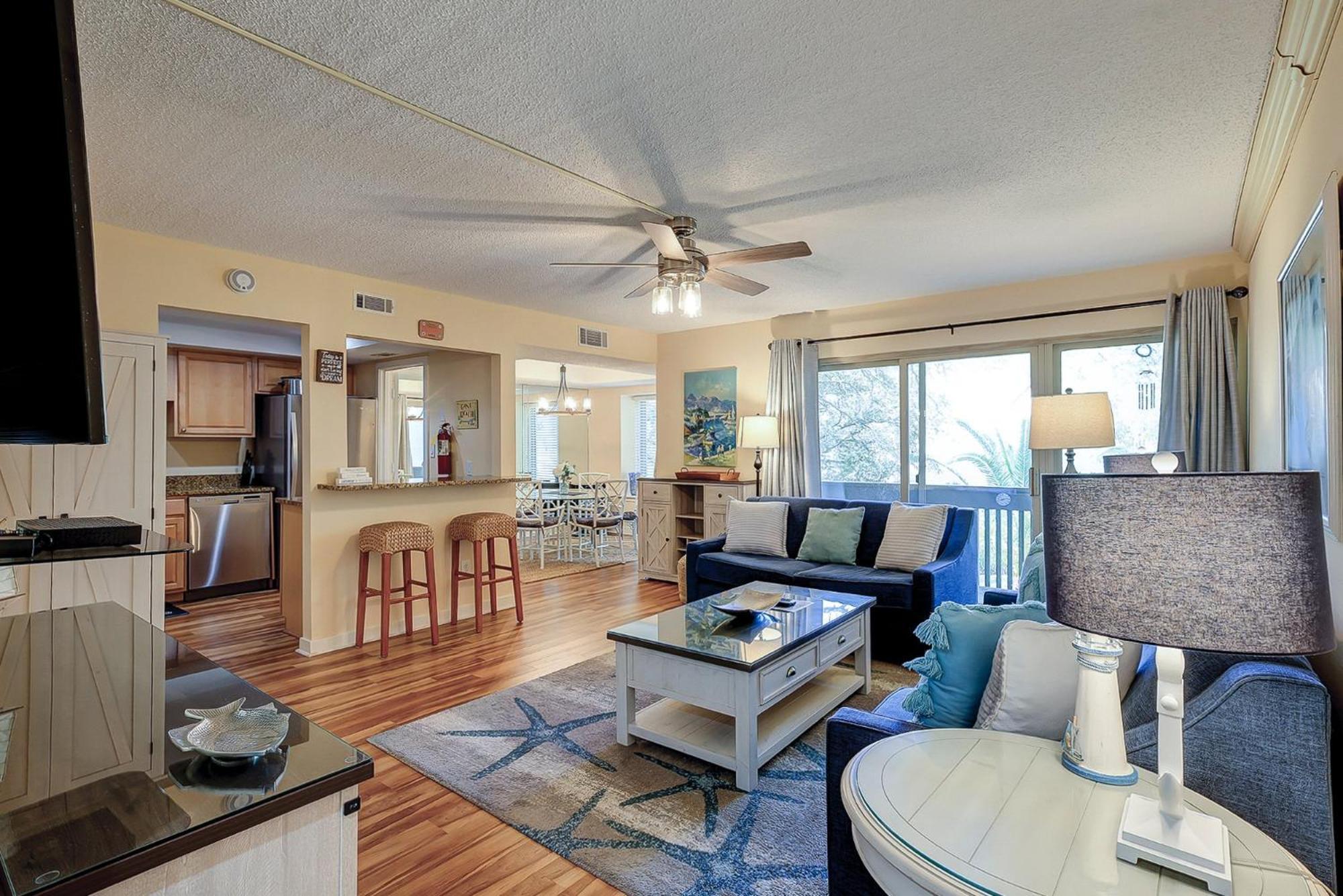 1686 Bluff Villas Renovated Sleeps 8 Walk To Salty Dog Sea Pines ヒルトンヘッドアイランド エクステリア 写真